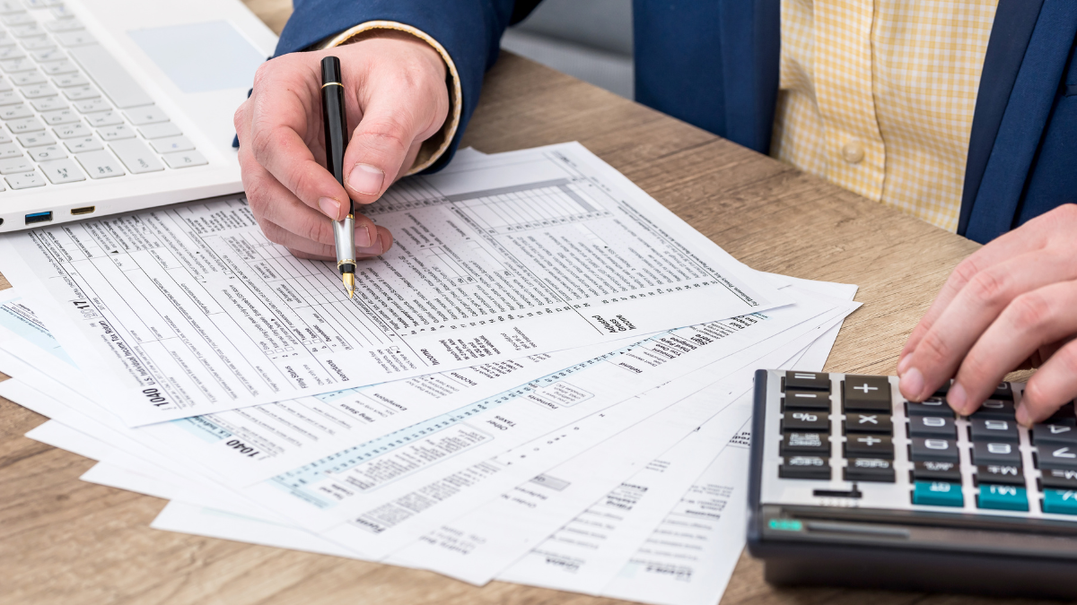 SALT deduction expansion 2025–2029 raises tax cap to 40k for high earners, trusts, and business owners